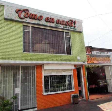 Como En Casa! Restaurante Y Hostal Bogotá Esterno foto